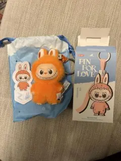 labubuラブブ pin for love