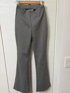 H&M 千鳥柄 フレアパンツ ブラック・ホワイト