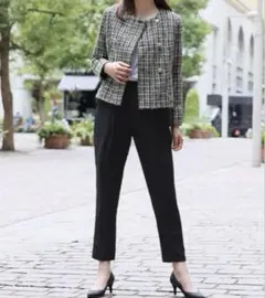 フロリア　ツイード　ノーカラー　ダブルジャケット テーパードパンツ S