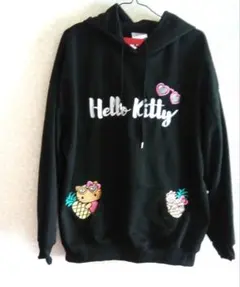 可愛らしいHello Kitty フード付きパーカー ブラック