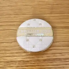 Christian Dior ディオールスキンフォーエヴァーグロウ ルミナイザー