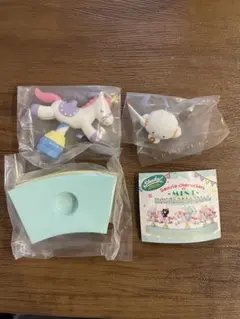 Shaky! サンリオ キャラクターズ メリーゴーランド MINT こぎみゅん