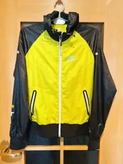 Nike ウィンドブレーカー イエロー/ブラック