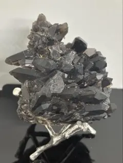 モリオンクラスター❤︎【最強魔除け】天然石 浄化 邪鬼 黒水晶 - メルカリ