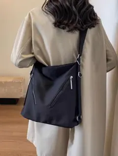 秋冬にぴったり！2WAYリュック＆ショルダーバッグ　普段使いに最適