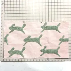 ミナペルホネン　はぎれ　runrunrun ピンク