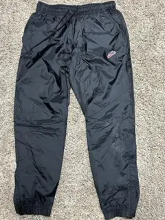 Nike ブラック ナイロンパンツ　サイズL