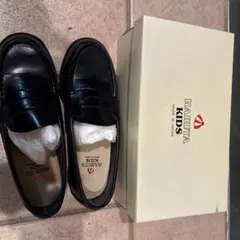 ハルタ　22cm 黒ローファー