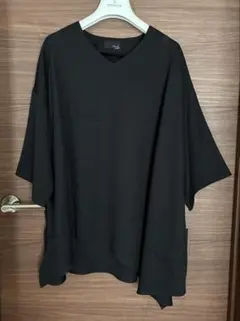 新品⭐︎未着用【SCOT CLUB】Vネック アシンメトリー チュニック ブラック