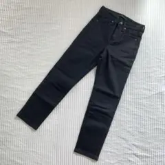 UNIQLO ユニクロ テーパードパンツ スキニー 黒 ブラック