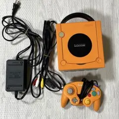 ゲームキューブオレンジ 本体 コントローラー 通信ケーブルまとめ売り ゲームキューブオレンジ 本体 コントローラー 通信ケーブルまとめ売り