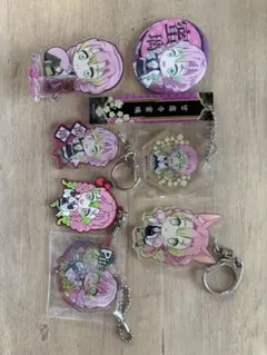 【値下げしました！】鬼滅の刃　甘露寺蜜璃　アクリルキーホルダー7個セット