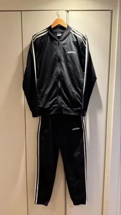 adidas トラックスーツ 上下セット ブラック