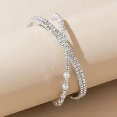 エレガントなクリスタルパールシルバーブレスレット