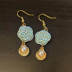 【水引ピアス】梅結び 水色×パール白