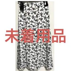 アシーム　ACYM Monotone flower long スカートのサムネイル