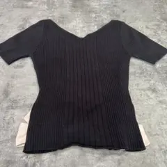 ⋈﻿LIP SERVICE ブラックリブ編みVネック半袖トップス⋈﻿