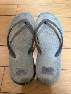 UGG グレー サンダル ファー素材