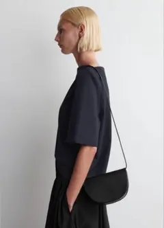 訳あり　cos ショルダーバッグ クロスボディバッグ　レザー　本革