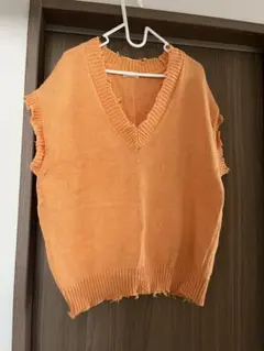 【LOWRYS FARM 】オレンジ Vネック ノースリーブ セーター