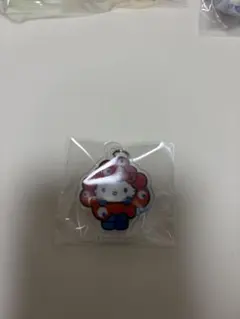 サンリオ　ミャクミャクなりきりアクリルチャーム　キティ
