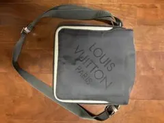 Item thumbnail for item be6f2dad-335f-4282-99a7-ca3e90ab76e3