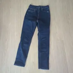 美品 GU ハイウエストシガレットアンクルジーンズ 221-313191