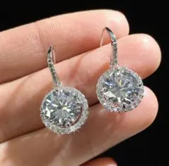 フックピアス ジルコニアダイヤモンド ゴージャス レディース