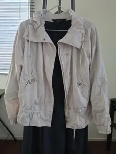 ショート丈ブルゾン