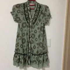 前開きフリル付きグリーン半袖ミニワンピース Mサイズ