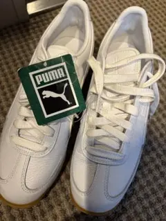PUMA スニーカー