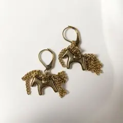 ホースピアス　ゴールド