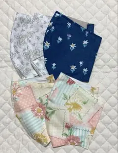 【現品限り】M20 裏生地クール素材花柄大きめサイズ　立体布マスク５枚セットのサムネイル