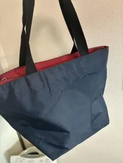値下げ不可　トートバッグ　大きめ　濃いネイビー＆レッド