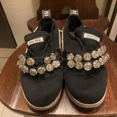 2026年最新】miumiu スリッポンの人気アイテム - メルカリ