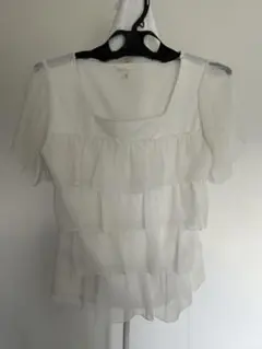 【値下しました】ホワイト フリル付き 半袖シャツ 9号