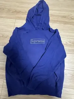 21FW supreme×kaws ロゴパーカー　シュプリーム　カウズ