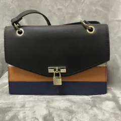 ＆chouetteアンドシュエット ショルダーバッグ ゴールドチャーム