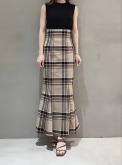 snidel ハイウエストタイトヘムフレアチェックスカート
