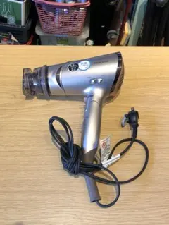 Item thumbnail for item bebf07e4-7ec4-403c-bd3b-70679e4806d2