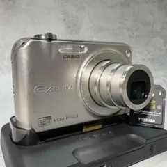 CASIO EXILIM EX-ZR1200ホワイト 4倍ズーム - メルカリ
