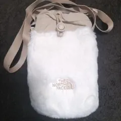 海外　ノースフェイス　ガールズ　ファー　クロスバッグ　ショルダーバッグ　クリーム