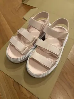 adidas スポーツサンダルのサムネイル