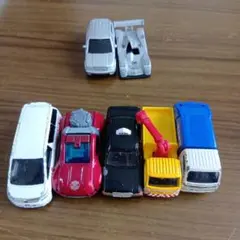 トミカ5 台＋ミニカー1台