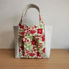 花柄トートバッグ 中型　ハンドメイド