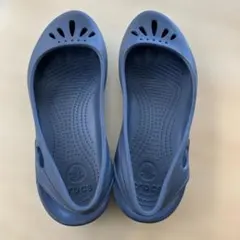 Crocs フラットシューズ ネイビー W8のサムネイル