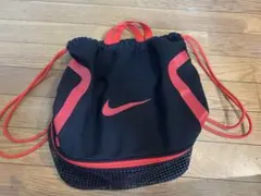 Nike ドローストリングバッグ 黒/赤のサムネイル