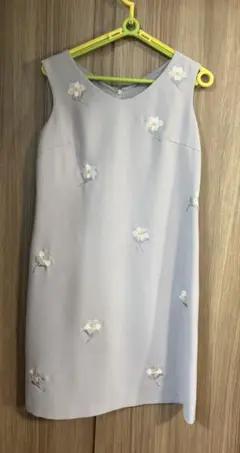 BE RADIANCE 花柄刺繍 ノースリーブワンピース