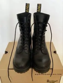 ドクターマーチン　Dr. Martens KENDRA 10ホール ヒールブーツ