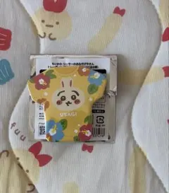 ちいかわ　シーサーのおみやげやさん　缶バッジ うさぎ